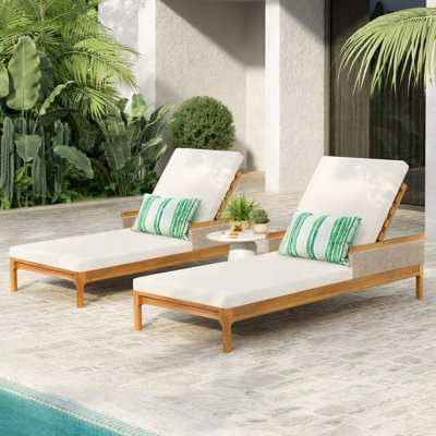 Chaise longue de patio avec coussins (ensemble de 2)