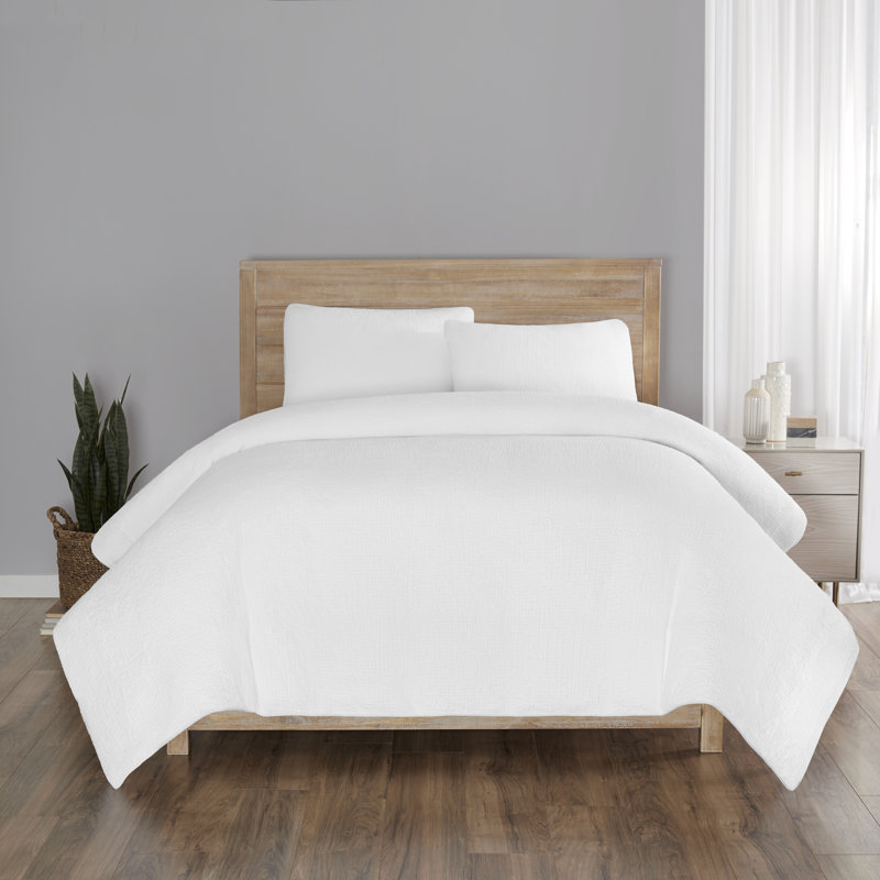 Vue Elements Larking Solid Seersucker 3 Piece 100% Cotton Duvet Set , King 1 Duvet cover + 2 pillow shams, Bright White