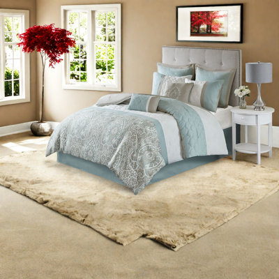 Luxurious 8-piece Bedding Sets, Hypoallergenic Polyester, Transitional Design For Modern Bedrooms