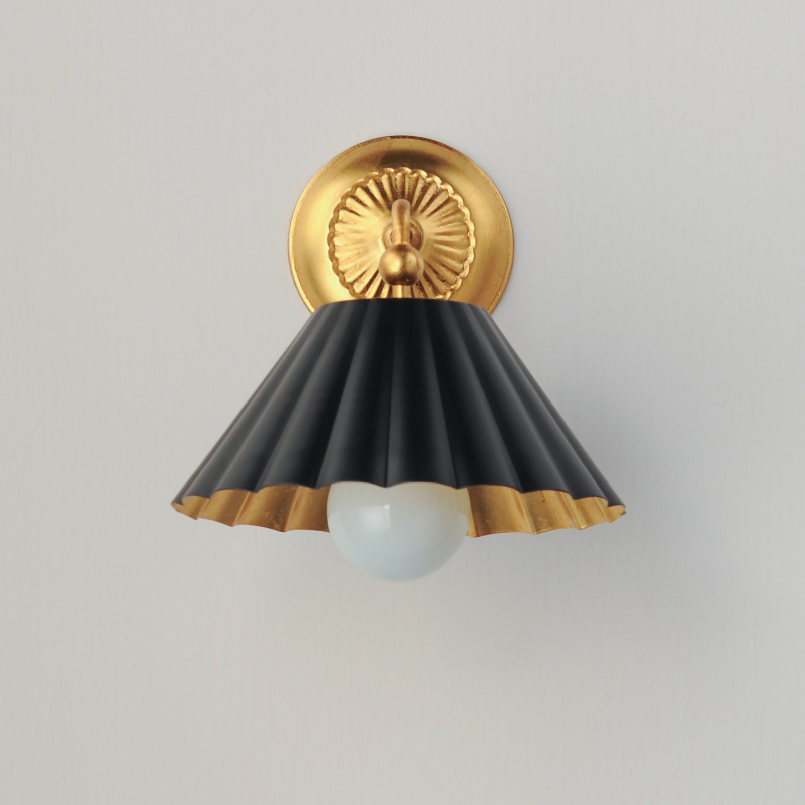 Granduca Single Light Steel Dimmable Armed Sconce, Black/Gold Leaf
