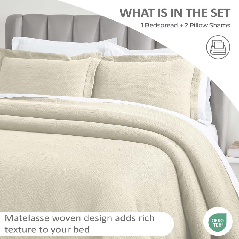 Peploi Medium Weight Jacquard Matelasse Floral Wreath 3 Piece Bedspread Set, Queen Bedspread + 2 Standard Shams, Ivory