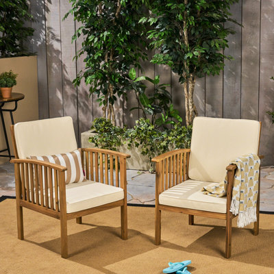 2 chaises club d'extérieur en bois - Mobilier de patio élégant avec coussins crème pour plus de confort