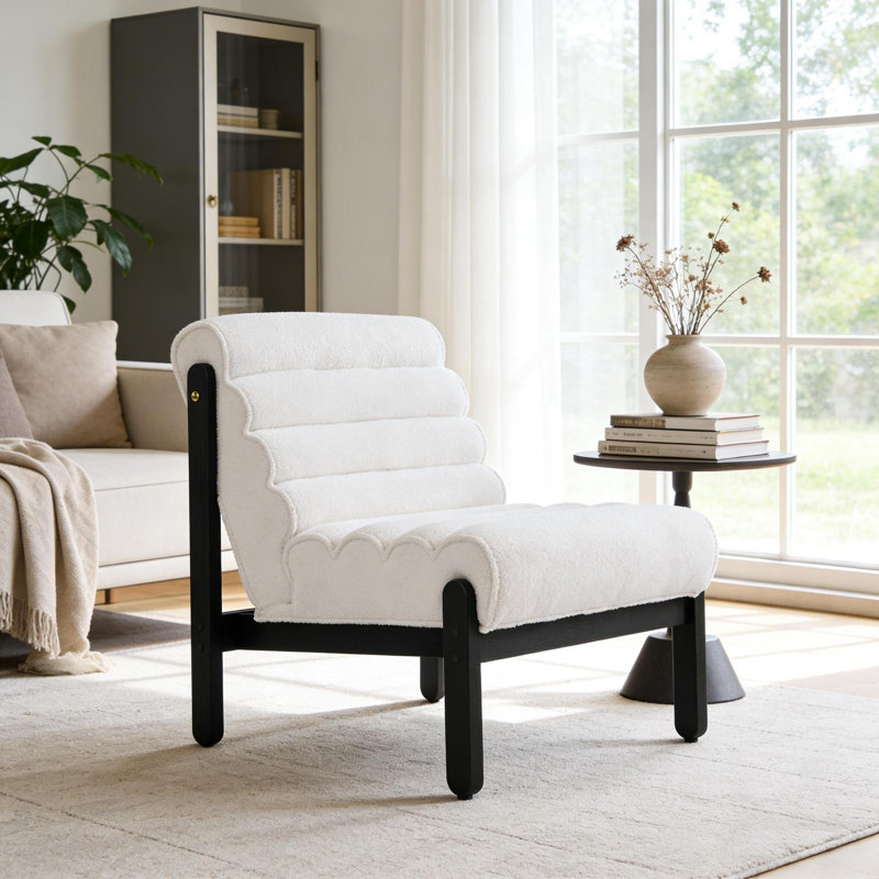 Fauteuil d'appoint moderne et moelleux, peau de mouton blanche, structure en bois noir pour la maison