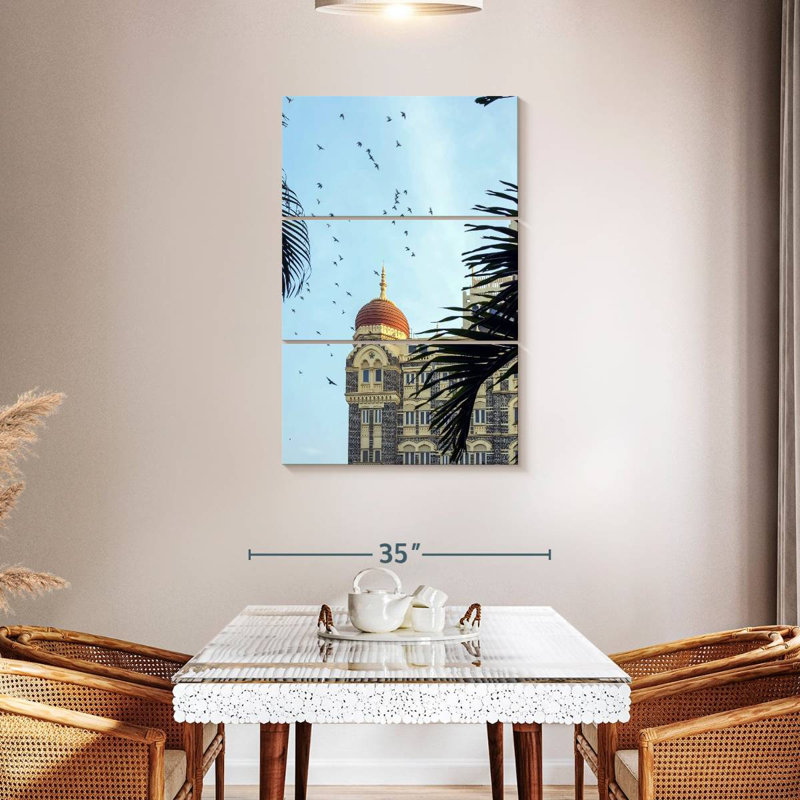 Lilie Taj Mahal Palace Hotel Mumbai