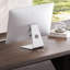Bureau spacieux et bureau à bords raffinés-639051346