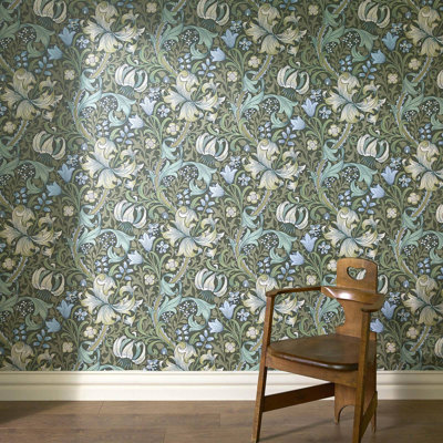 GOLDEN LILY Wallpaper - Verde 9'10" - full height wallpaper