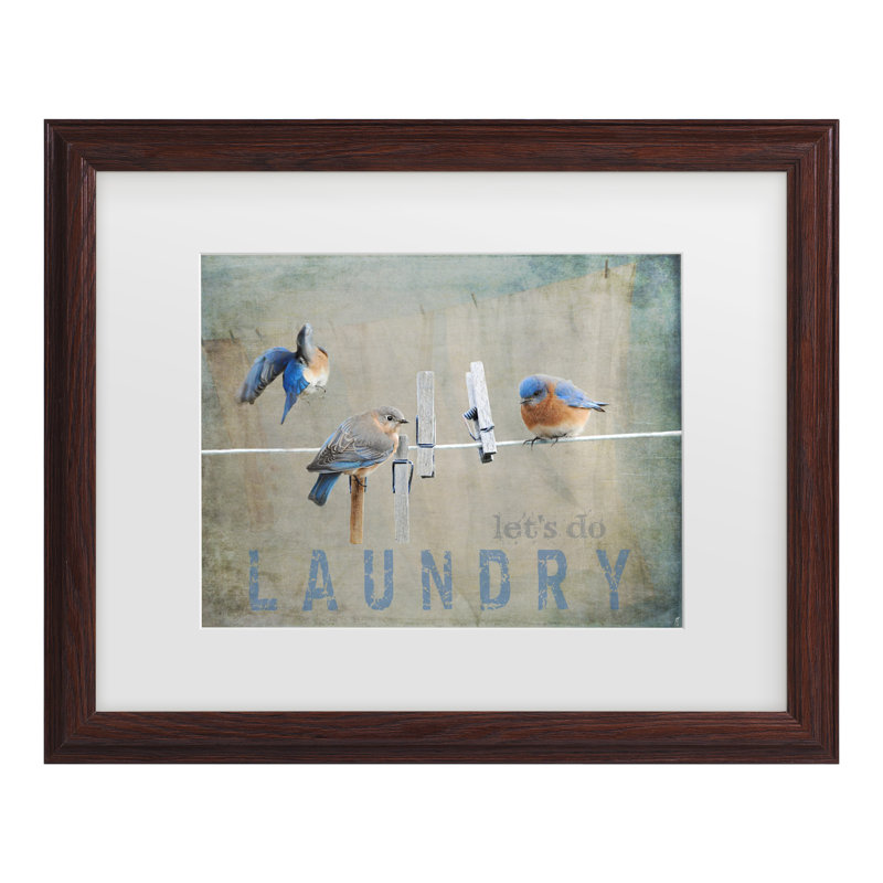 «Laundry Day Bluebirds» par Jai Johnson, Brun, H 13,75 po x l 16,75 po x P 0,75 po