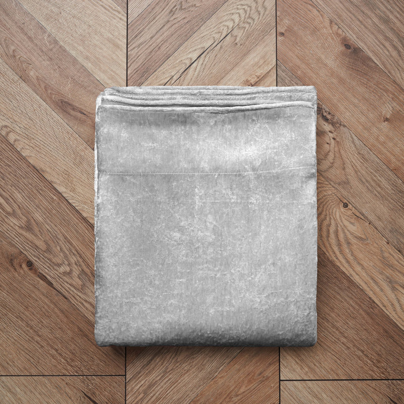 Taylour Throw Blanket, Silver