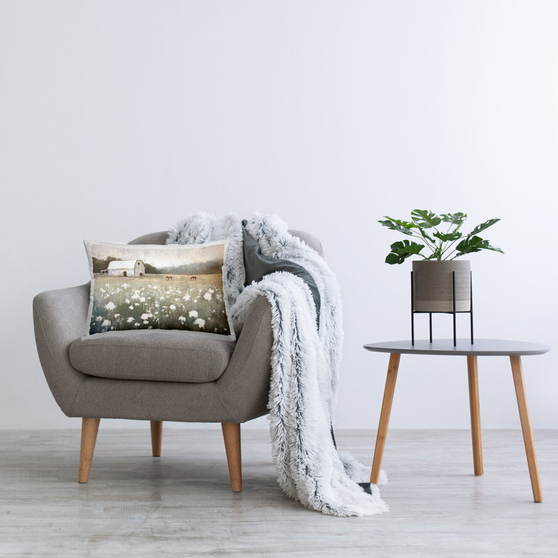 Coussin décoratif imprimé Peaceful Horse Pasture par Ramona Murdock