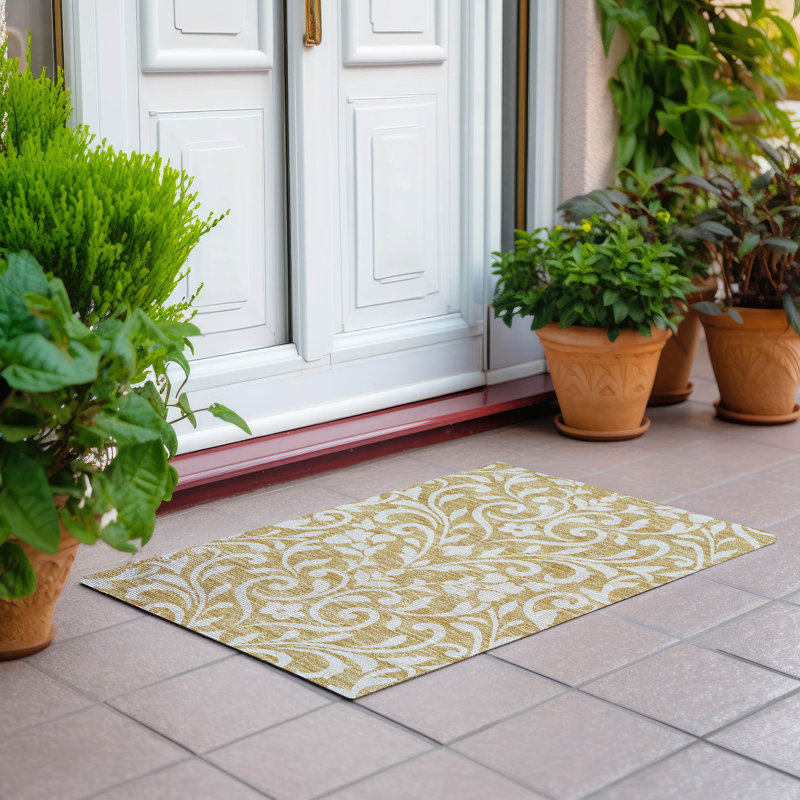 Malek Washable Floral Indoor / Outdoor Rug, Rectangle 1'8" x 2'6"