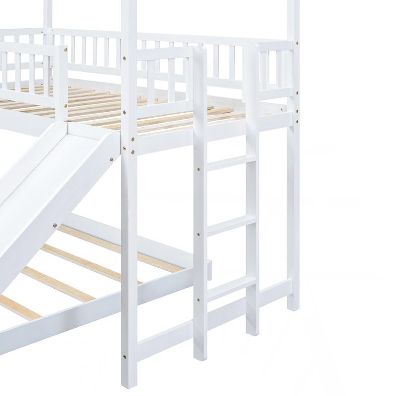 Lit superposé simple au-dessus d'une chambre double avec glissière et échelle intégrée, garde-corps sur toute la longueur, blanc