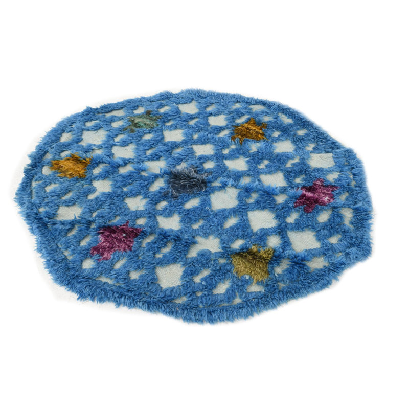 Tapis bleu rectangulaire 4 pi 1 po x 4 pi 4 po
