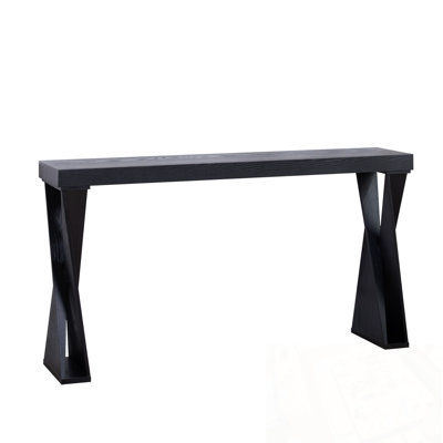 Modern Seder with sturdy legs
