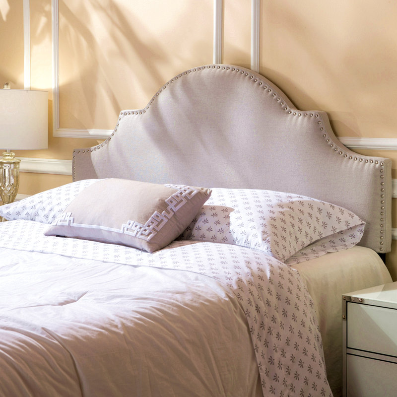 Tête de lit tapissier de grand lit, tête de lit en bois massif avec pieds en métal durables, tête de lit grand à hauteur réglable avec garniture cloutée dans la chambre à coucher