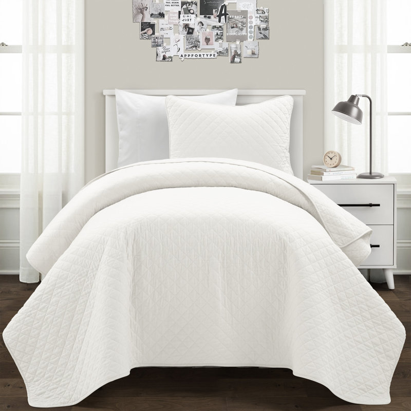 Ava Diamond Oversized Cotton Quilt White 3Pc Set Cal King, Twin Extra Long Quilt + 1 Standard Sham, White