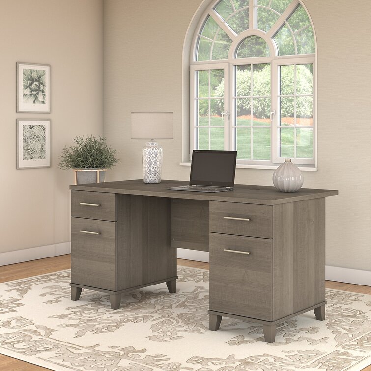 Magomed Executive Desk