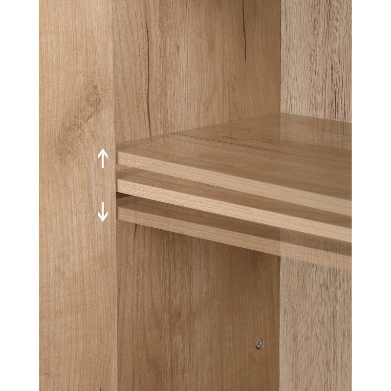 Armoire de rangement Mid-Century tissée à 4 portes avec tablettes réglables. Idéal pour les essentiels de salle à manger et le désordre du salon. Quatre structures amplement d'espace dans les portes Design Good Articles Decor. Équilibre