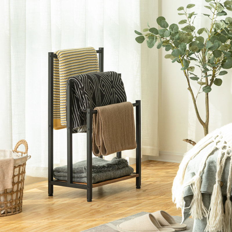 Giorgi 43 cm L 3 - Bar Freestanding Towel Stand