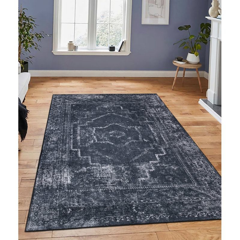 Riney Oriental Indoor Rug, Rectangle 4' x 5'11"