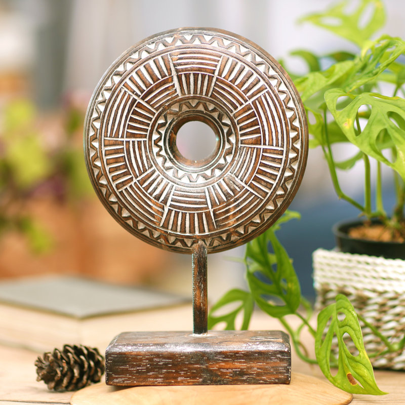 Alechia Handmade Figurine / Sculpture Decorative Object