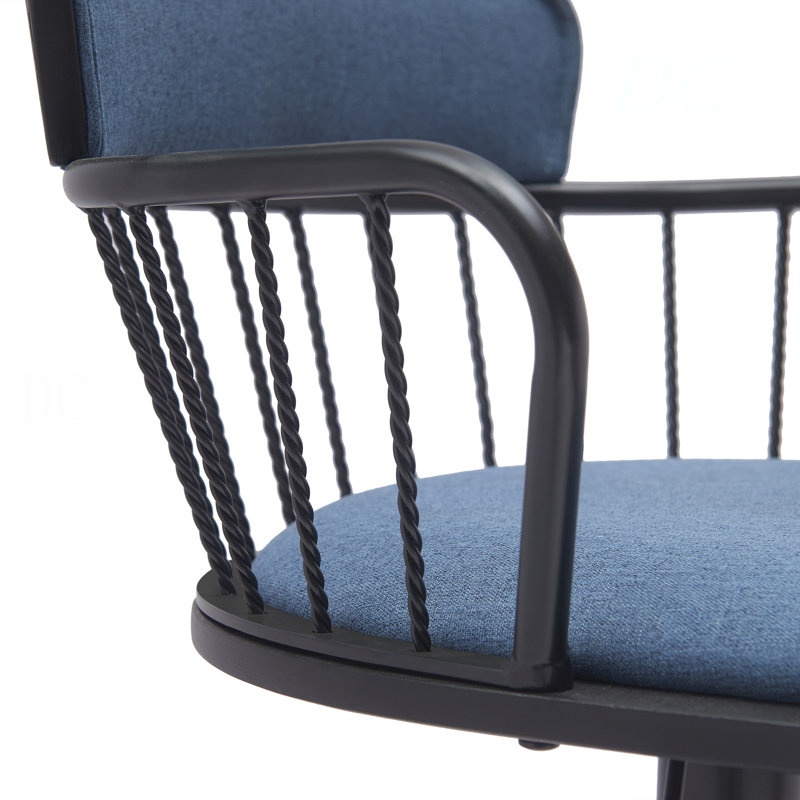 Tabouret de bar ajustable en tissu noir et métal noir Nash, Bleu