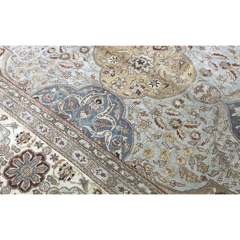 Hand-Knotted High-Quality Ivory Area Rug