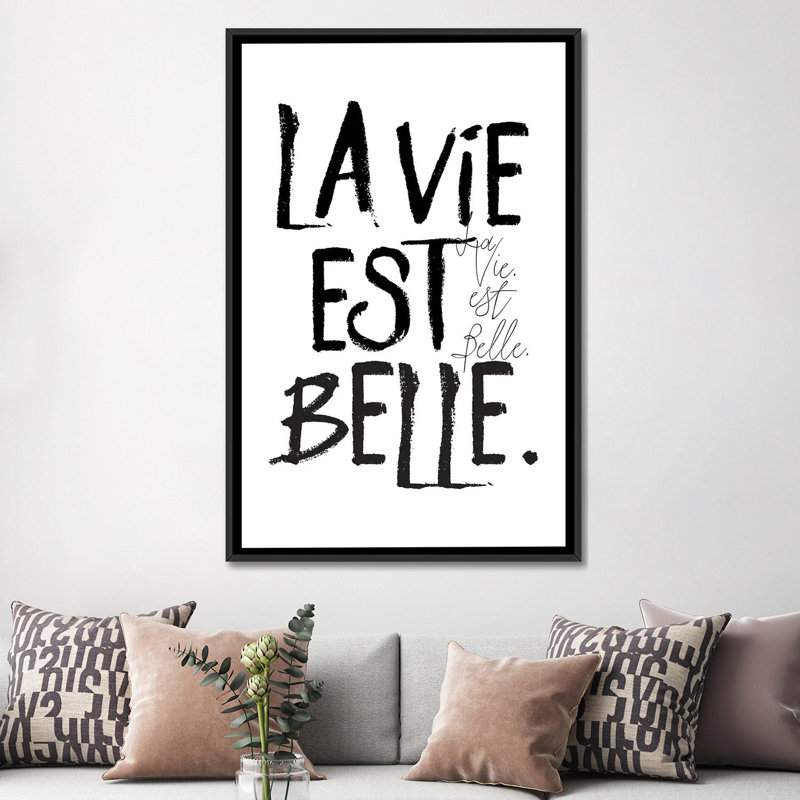 « la vie belle », art textuel sur toile, H 26 po x l 18 po x P 1,5 po, Toile avec cadre noir, Pas de tapis