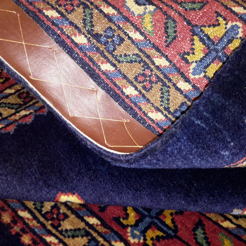 Oveta Oriental Area Rug in Navy