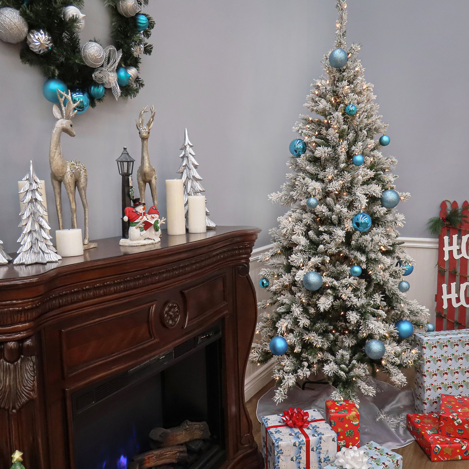 7.5' Pre-Lit Pine Slim Tree