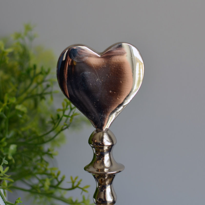 Ihno Heart Handled Trays