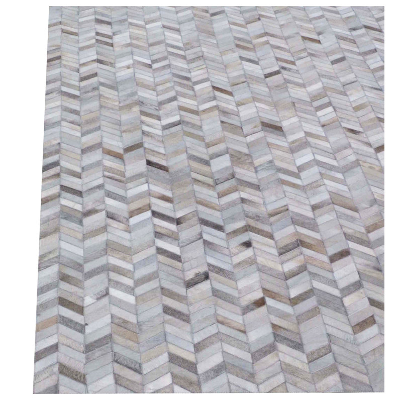 Mosaic Leather Cowhide Chevron Area Rug in Silver, Rectangle 13'6" x 17'6"
