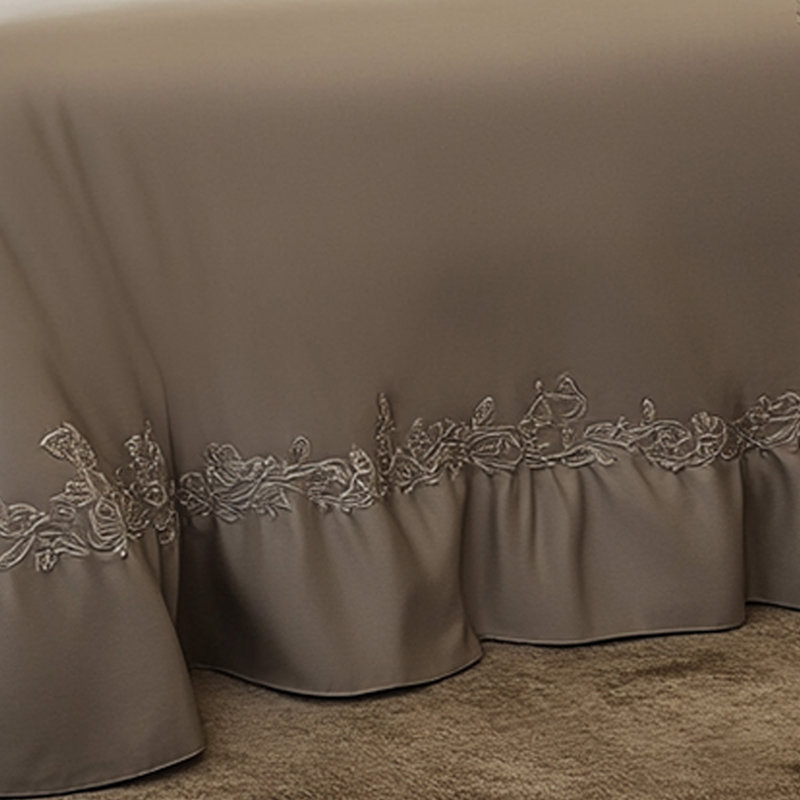 Jupe de lit en dentelle délicate