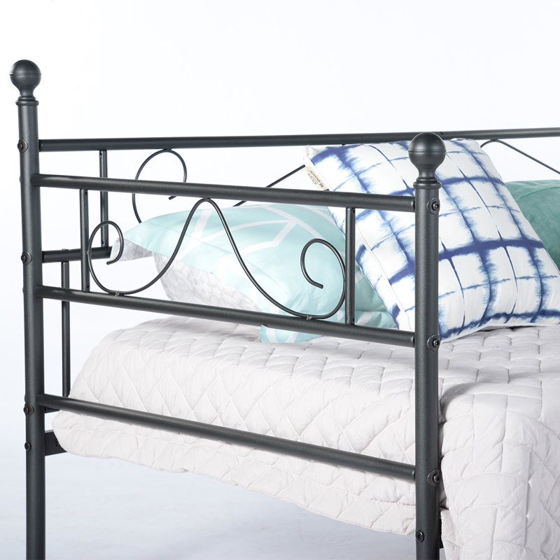 Vicksburg Metal Daybed, Black