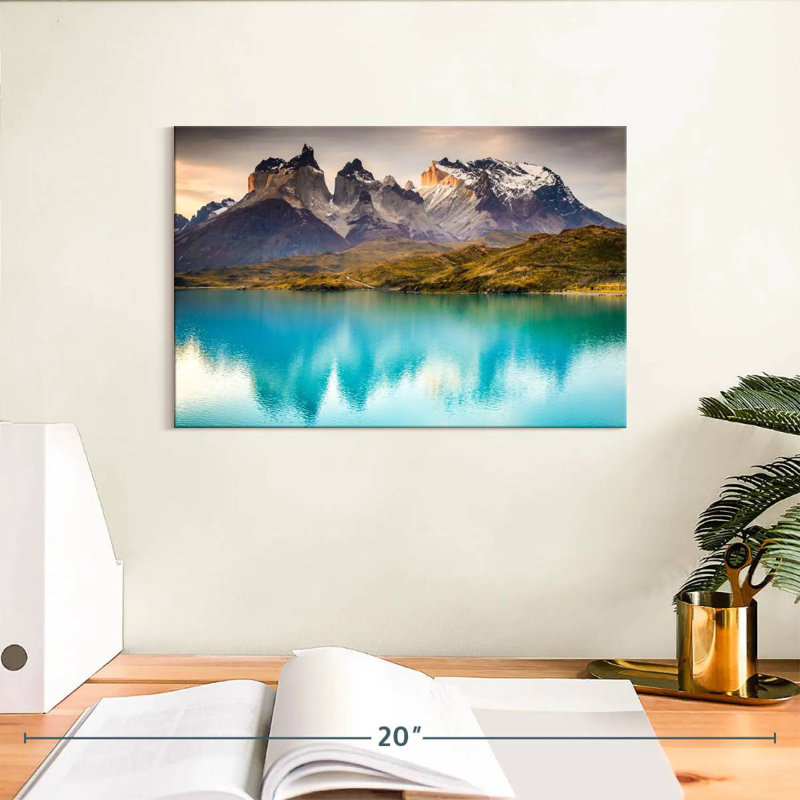 Ravi Torres Del Paine Lake, H 8 po x l 12 po