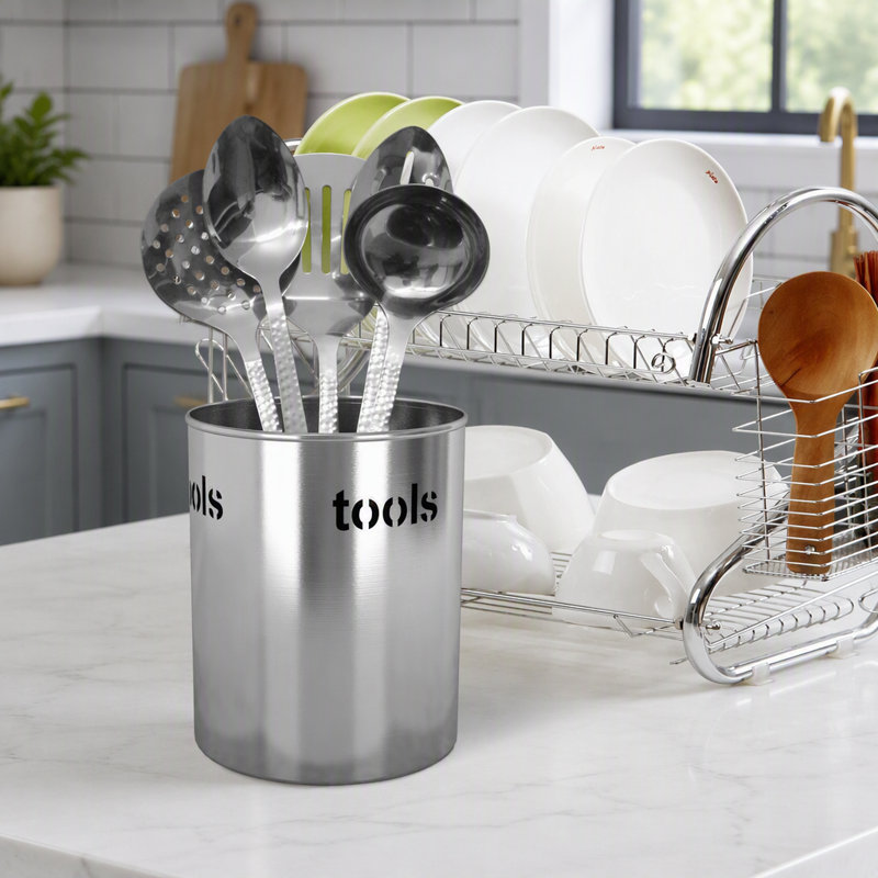 Porte-ustensiles en acier inoxydable brossé avec découpes pour outils, idéal pour les cuisines modernes. Durable et résistant à la rouille.