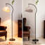 Lampe sur pied noire avec base en fer et ampoule E26