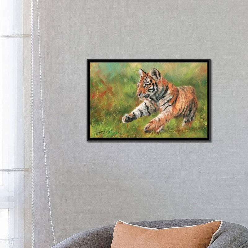 « tiger cub running », impression sur toile, H 18 po x l 26 po x P 1,5 po, Toile avec cadre noir, Pas de tapis