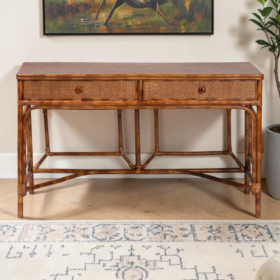Bureau en rotin tissé 2 tiroirs Cagney | Tortue marbrée | Bureau géométrique à structure ouverte avec détails naturels