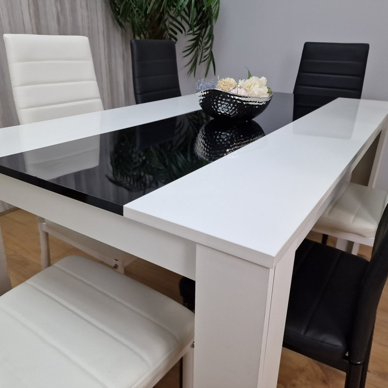 Stevinson 6 - Person Dining Set