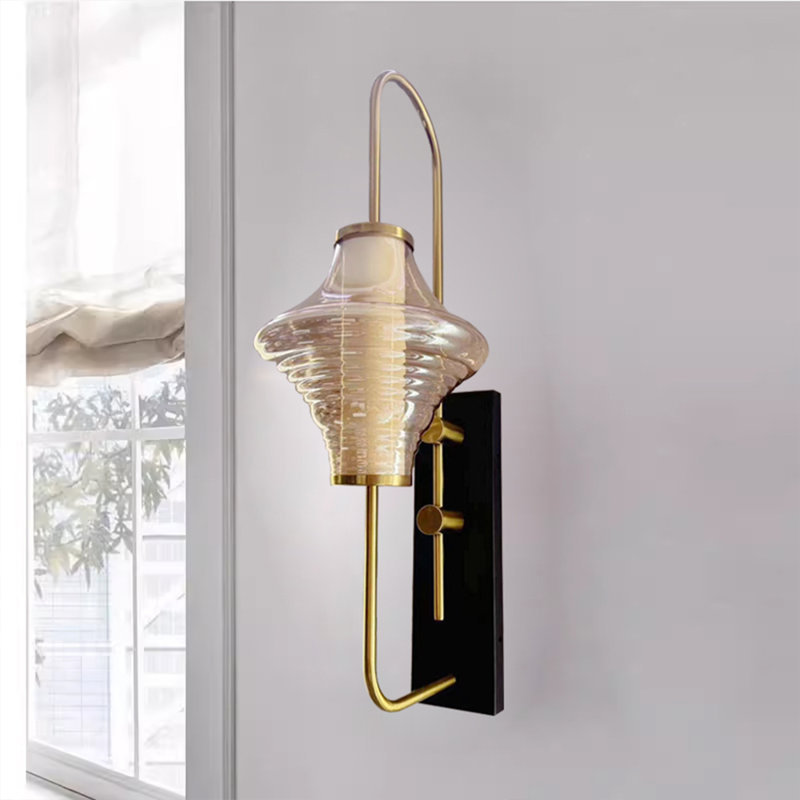Lampe murale en verre Amber Ribber