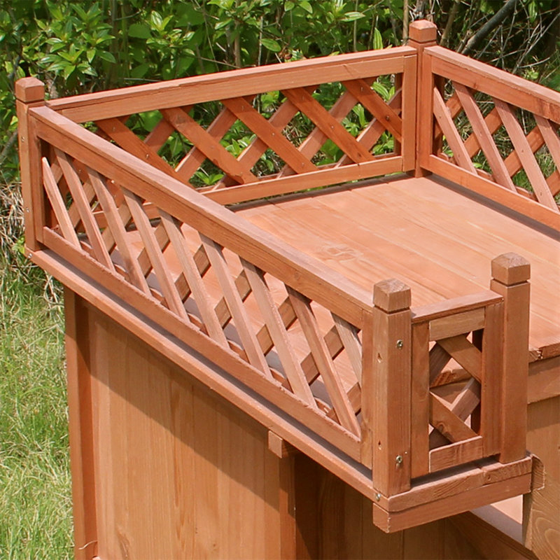 Nellie Wood Dog House