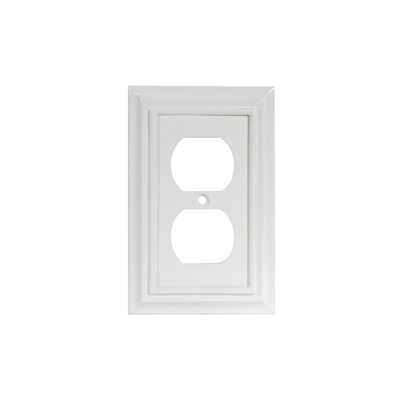 Classics 2 - Gang Duplex Outlet Standard Wall Plate