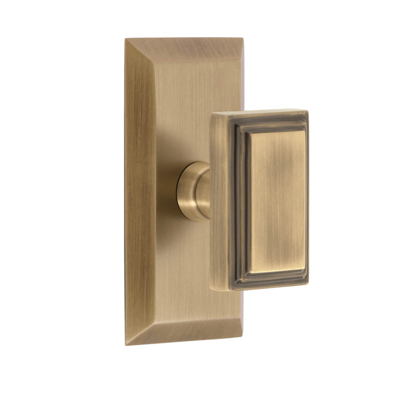 Grandeur Fifth Avenue Short Plate Passage with Carré Door Knob, 2.75", Vintage Brass