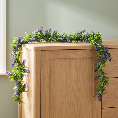 Garlands 140 cm H Faux Plant