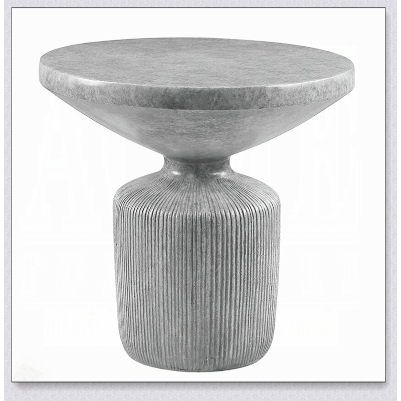 Table de bout grise vieillie avec piédestal