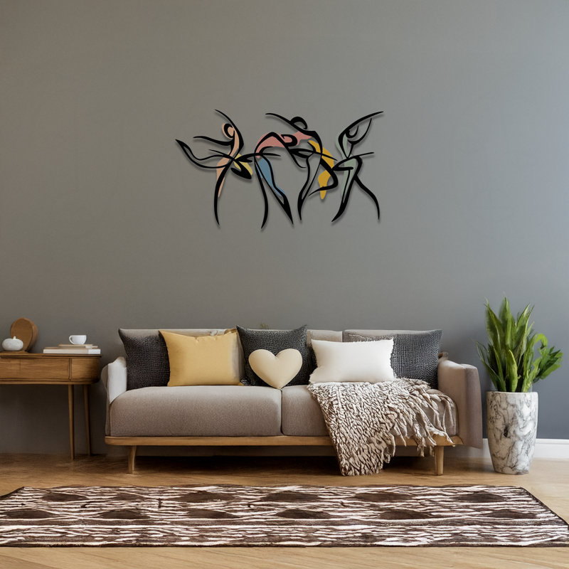 Décoration murale 4 personnes en métal et bois