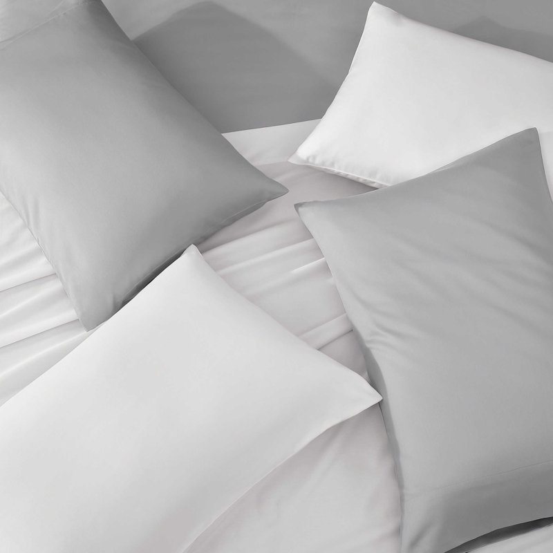 Vera Wang T1000 Sateen Solid CVC Sheet Set, King Sheet Set + 2 King Pillowcases, White