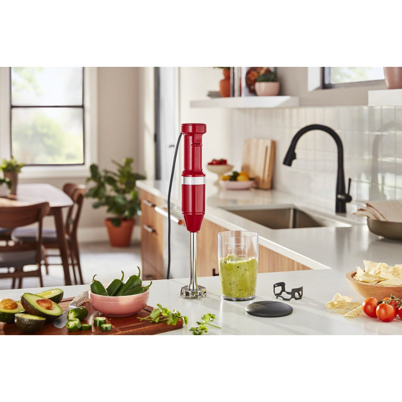 Mélangeur à immersion à vitesse variable fileté KitchenAid en rouge empire avec pot de mélange, Rouge empire