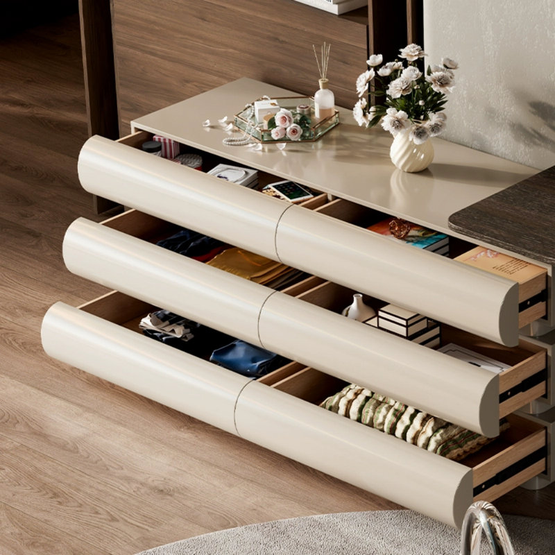 Commode à grand volume