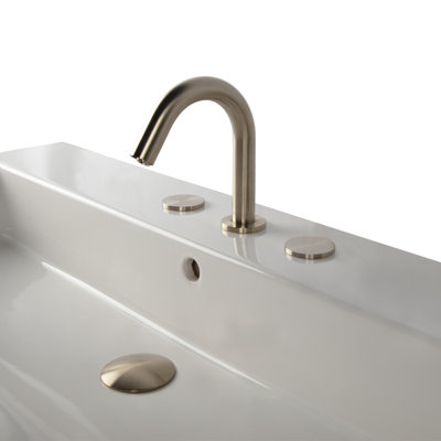 Zoom Single Hole Bathroom Faucet
